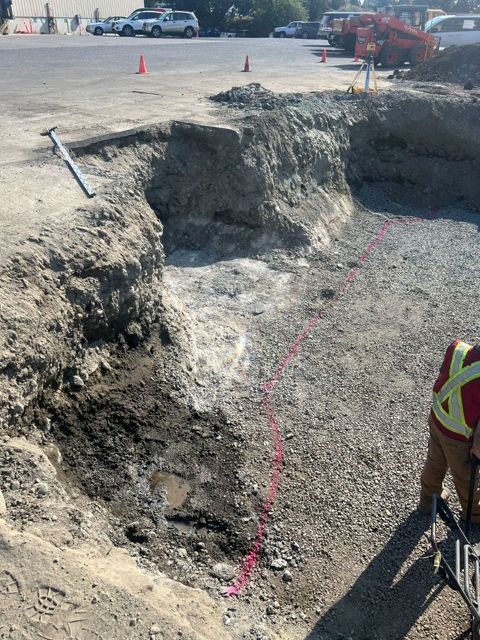 Excavation with crushed rock base