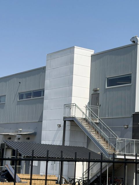 Compound-facing protrusion and exterior stair